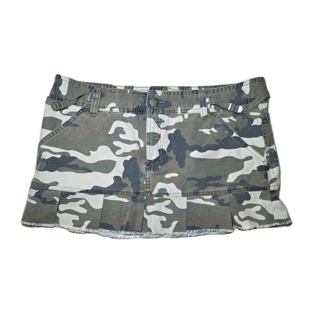 Y2K Camo Cargo Mini Skirt‎ Size 15 Utility Grunge Streetwear Edgy McBling Punk